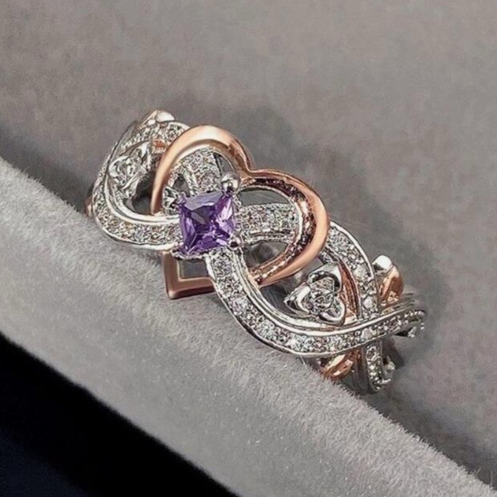 WEDDING RING - Picture 3 of 8